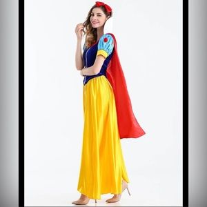 NWT KUFV Snow White Costume with headband + cape.  Size Medium